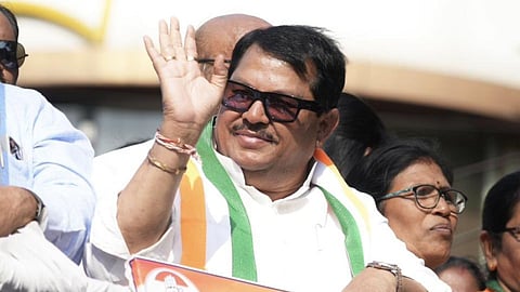 Congress leads in Chandrapur Municipal Corporation with 30 seats.