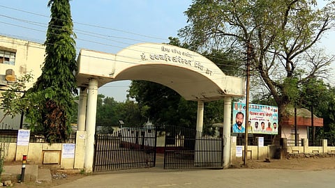 Due to the Supreme Court's refusal to permit elections in local bodies exceeding 50% reservation, the Akola ZP and 7 Panchayat Samiti polls have been further delayed, causing political unrest.
