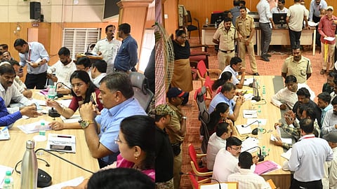 Chaos erupted at Amravati MC's public meet as a corporator argued with locals over encroachment. Out of 262 complaints, 108 were resolved. With the administrator era over, elected reps are back.