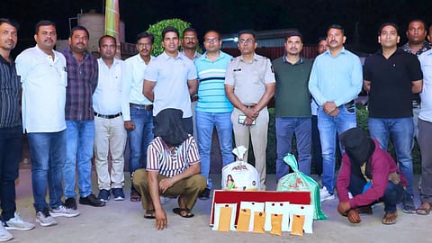 Yavatmal LCB raids Dashmesh Punjabi Dhaba on Nagpur-Tuljapur highway.