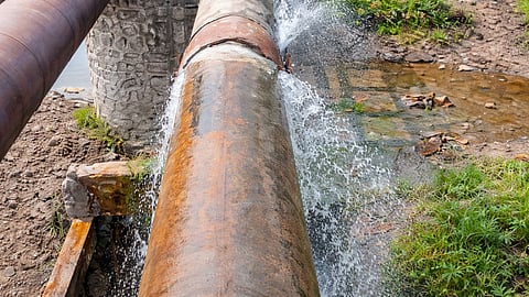 Major theft in Jalna; iron girder stolen from water supply pipeline, supply crisis