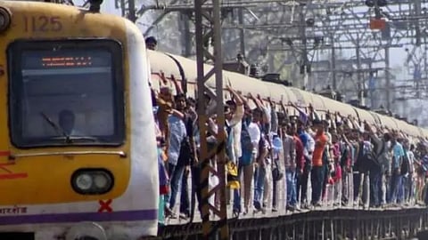 Mumbai Local Train Accident Death Report
