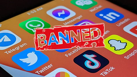 Social media ban for children under 15 poland make a decision