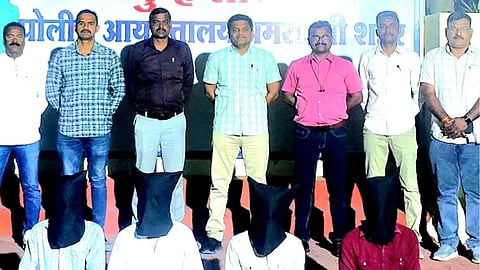 Amravati Crime Branch solved the Amar Vyas murder case within 24 hours. Eight accused killed him over a debt dispute and dumped the body in a well near Chhatri Talav. Four held.