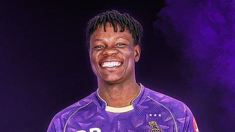 KKR Sign Blessing Muzarabani