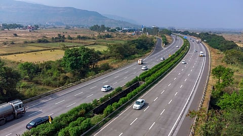 भारत लॉजिस्टिक्स कॉरिडोर, राष्ट्रीय राजमार्ग विकास, Surat Kurnool greenfield expresswayMaharashtra new expressway route
