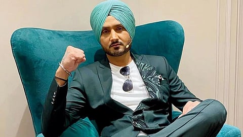 BCCI proposes Harbhajan Singh as bowling coach