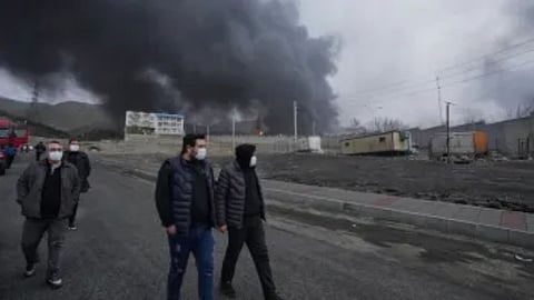 The World on the Brink of Nuclear War! Iran Fires Missiles at US Base in Turkey; Claims Attack on Warship as Well