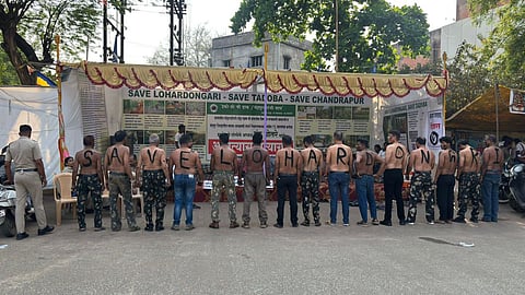Bandu Dhotre's hunger strike against the Lohardongri mining project enters day 7. Protesters in Chandrapur blackened their faces to demand wildlife habitat protection.