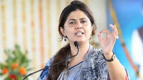 Pankaja Munde High Court Notice Jalna