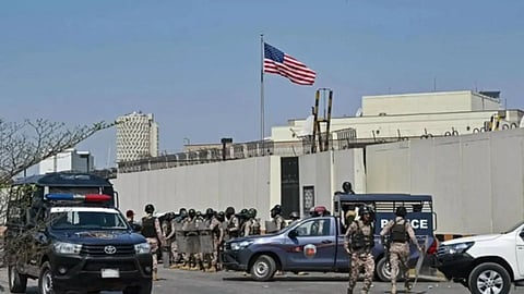 Trump gives a big blow to Pakistan, after 25 years, the US Embassy in Peshawar is permanently locked, know the reason