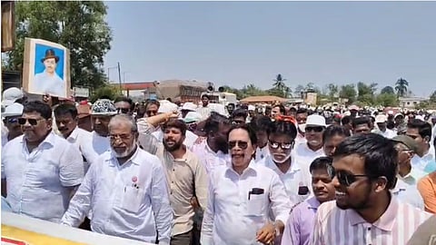 सिंधुदुर्ग कृषि संकट, Raju Shetty farmers protest, Mumbai Goa Highway chakka jam, Kankavli farmers protest