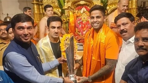 Suryakumar Yadav and Gautam Gambhir Arrive at Siddhivinayak Temple