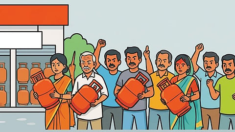 Inspection of 50 Gas Agencies in Chhatrapati Sambhajinagar: Consumer Dissatisfaction, Yet No Irregularities Found in Investigation