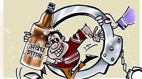 पुलिस नाकाबंदी कार्रवाई, अवैध शराब पकड़ी, Gadchiroli liquor smuggling