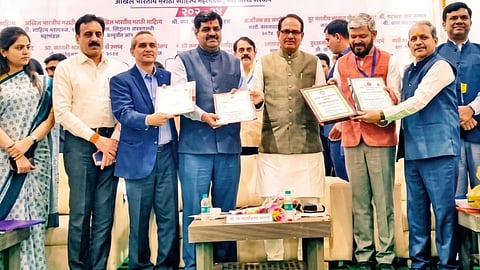 Good News for Jalgaon Farmers: Agreement Between Jain Irrigation and ICAR; Two New Advanced Banana Varieties to Become Available