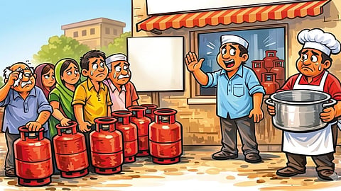 Amid reports of rising tensions in the Middle East, long queues form at gas agencies in Jalna as people rush to procure cylinders in a panic.