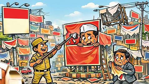 Municipal Corporation Cracks Down on Illegal Hoardings in Jalna; Hoardings Without QR Codes to be Seized—24-Hour Removal Warning Issued