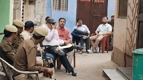 kanpur it raid