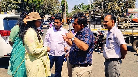Work Accelerates on Nashik's 'Industrial Lifeline' Road; Relief from Traffic Congestion Expected; Commissioner Conducts Inspection