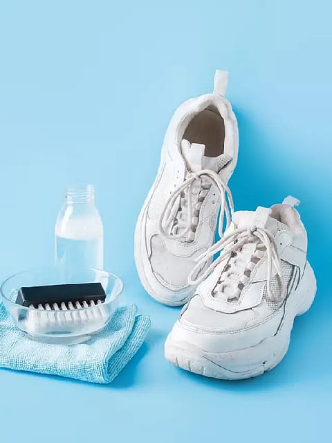 washing white shoes