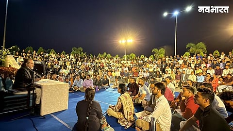Acharya Prashant emphasized self-awareness and right action at IIIT Nagpur, using Tagore's Gitanjali to guide students on life, career, and overcoming ego.