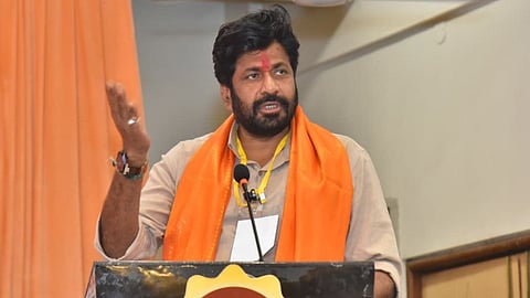 Bachchu Kadu Joins Shiv Sena