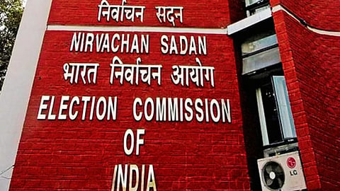 The EC Cracks Down! Seizure of ₹1,000 Crore Sparks a Stir; Cash and Liquor Rain Down During Elections—See the Full List