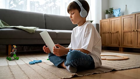Excess Gadget Using child