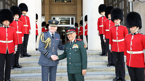 Indian CDS Arrives in Britain for the First Time! General Anil Chauhan Meets Sir Richard Knighton—What Does It Signify?
