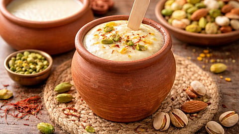 Traditional Matka Kulfi Recipe