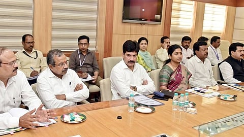 Major Relief for Chandrapur Contractual Power Workers: Bonus and Leave Pay Restored; Government Revokes Previous Decision