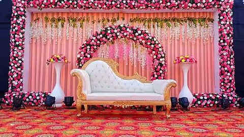 Nagpur: A Venue Adorned with Exotic Flowers—Orchids and Lilies Lend a Royal Look; The New Trend in Wedding Decor