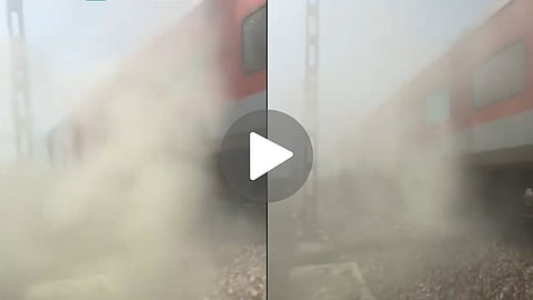 rajdhani express fire