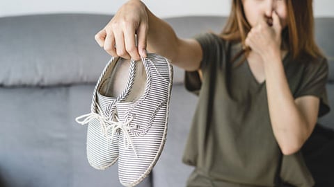 Shoe Smell Removal Home Remedy
