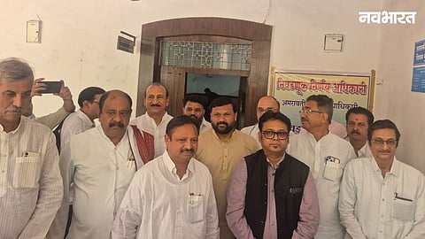 MVA candidate Harshjeet Deshmukh filed his nomination for the Amravati MLC election. Congress has appointed former minister Yashomati Thakur as the observer.