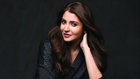 anushka sharma virat kohli first meeting love story
