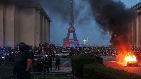 France Engulfed in the Flames of Riots! Over 780 Rioters Detained; 57 Police Officers Injured During Clashes.