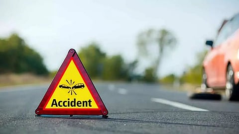 Tragic Road Accident in Nagpur: Truck Crushes Woman Walking After Her Bike Stalled; Dies on the Spot