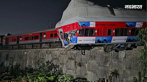 ujjaini express derailed