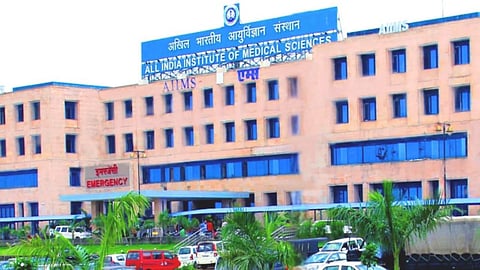 AIIMS issues guidelines; social media use restricted! Action to be taken if patient privacy is compromised.