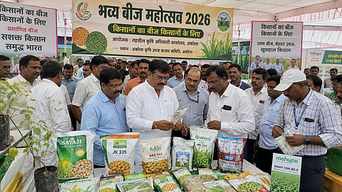 akola beej mahotsav 2026 randhir savarkar farmers quality seeds