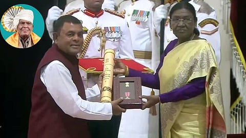 Son receives Padma Shri on behalf of late Daau Bhagwandas Raikwar