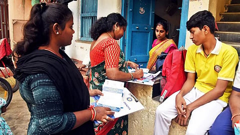 akola house listing census 2027 completed tehsildar kunal jhalte honoured