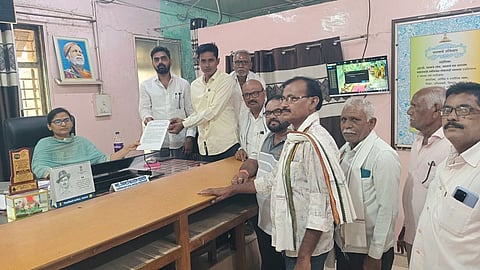 NCP (Sharad) demands unconditional farm loan waiver for all farmers in Maharashtra