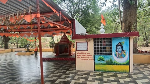 sakoli hanuman mandir vandalism idols damaged police investigation