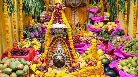 Mahakal Guru Brihaspateshwar Fruit Festival