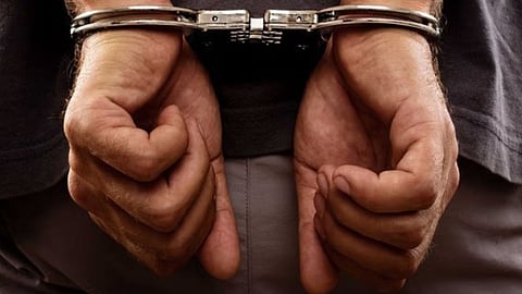 Wardha police arrested two drug peddlers in separate raids at Alipur and Model High School area, seizing Mephedrone (MD) drugs and Ganja worth lakhs of rupees.