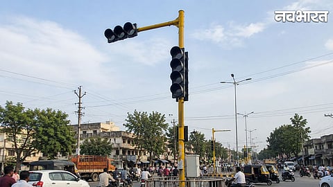 Ashti Traffic Signals Still Not Operational