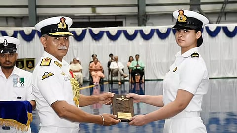 Indian Navy invites applications for 10+2 BTech Cadet Entry Scheme 2027; JEE Main 2026 candidates can apply till June 18.